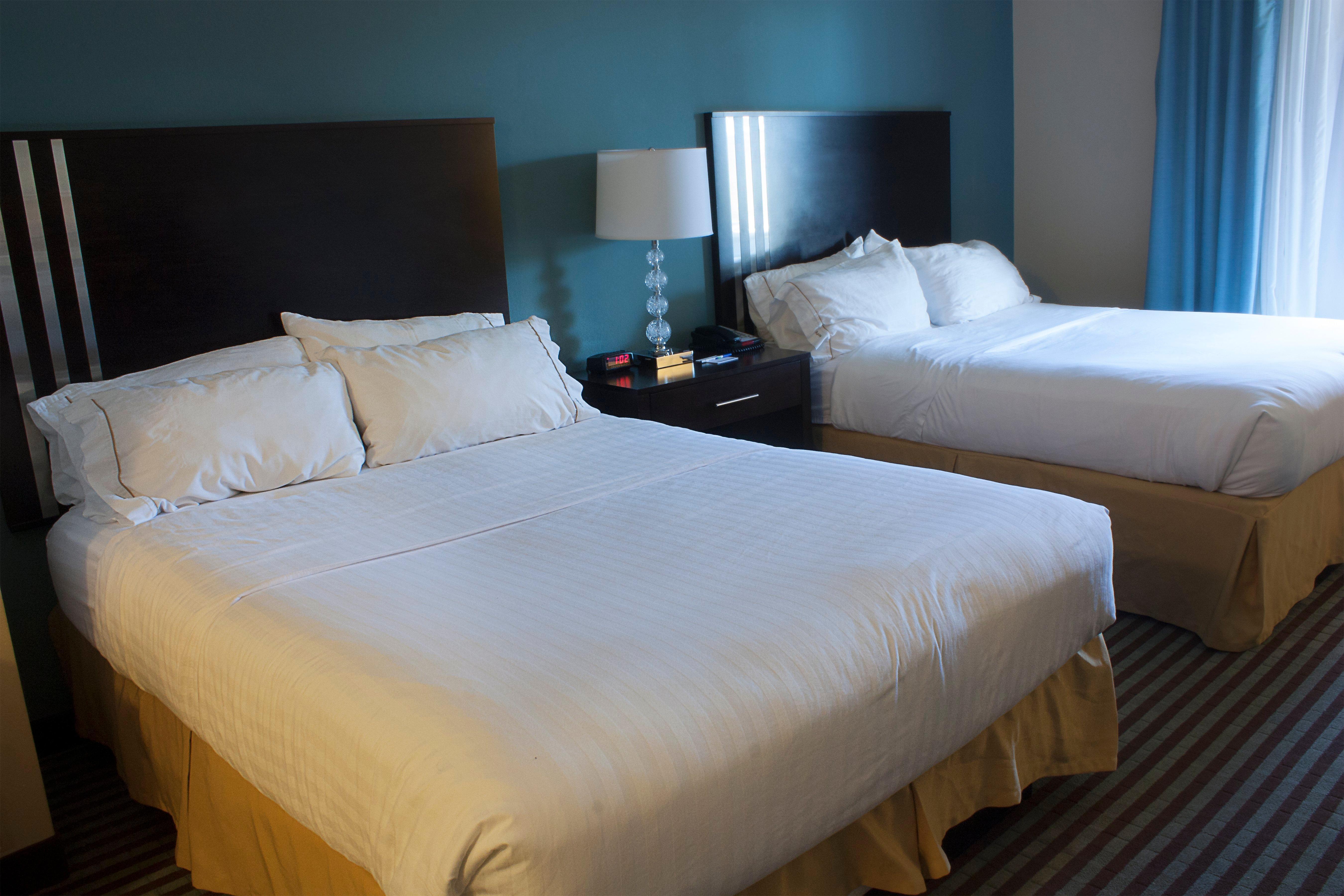 Holiday Inn Express & Suites Youngstown West I 80, An Ihg Hotel Eksteriør billede