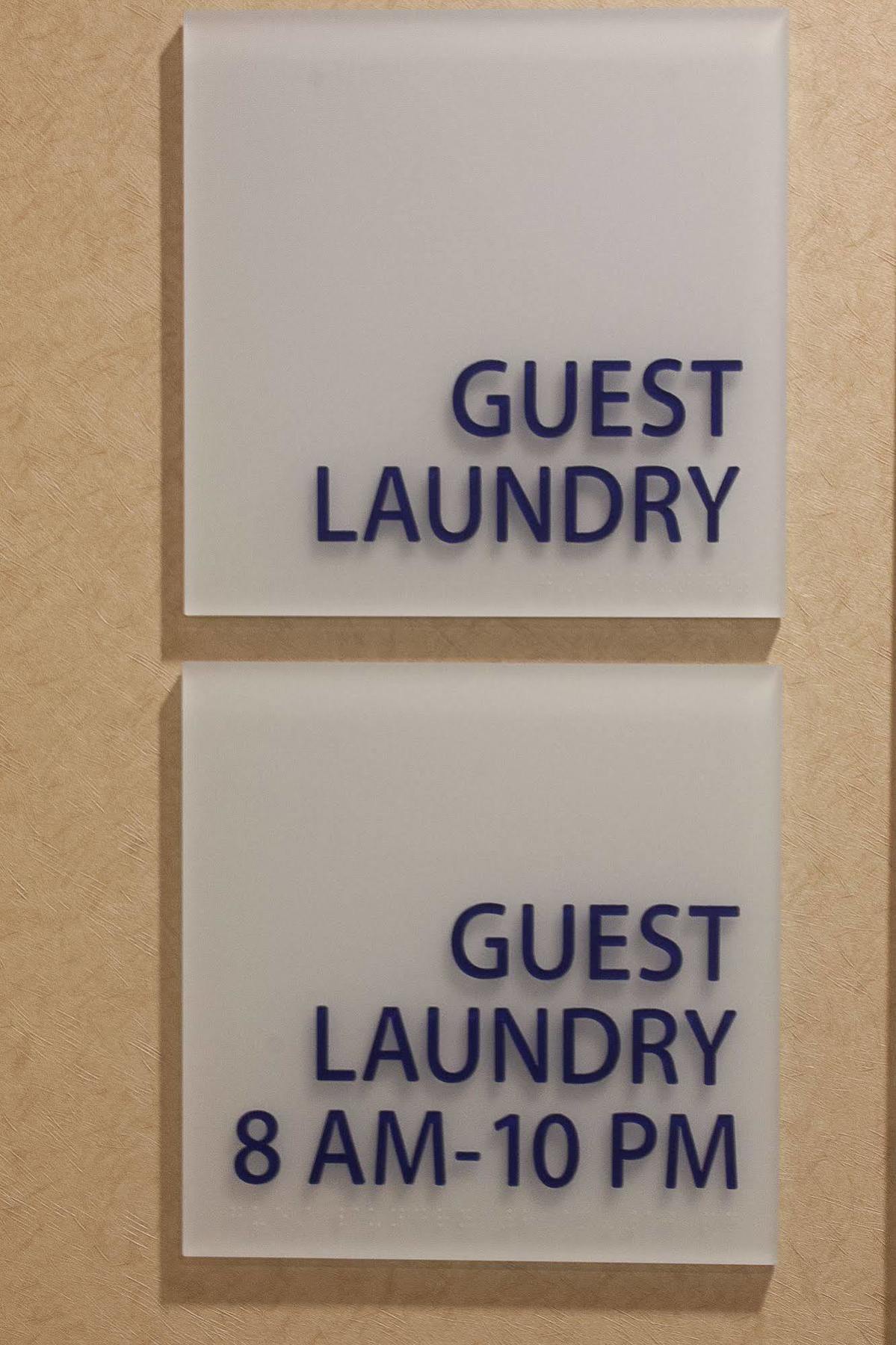 Holiday Inn Express & Suites Youngstown West I 80, An Ihg Hotel Eksteriør billede